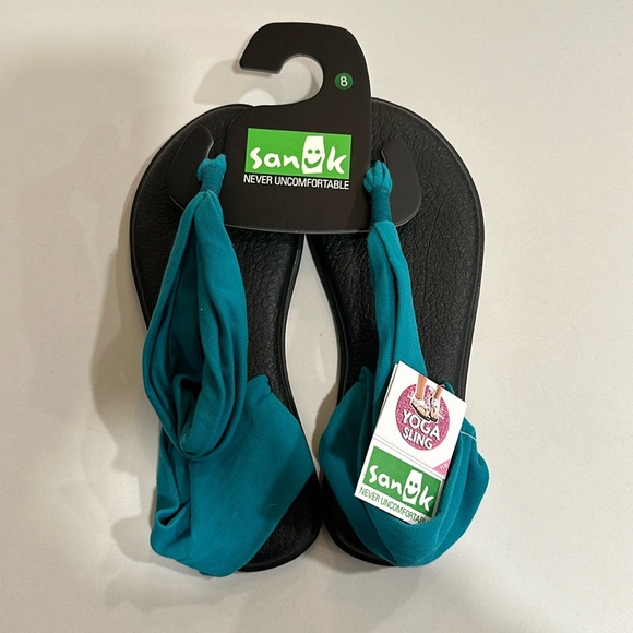 NWT Sanuk Yoga Sling flip flops - Picture 1 of 1